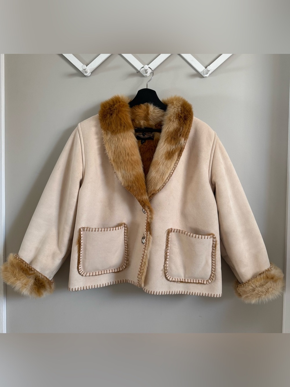 Coldwater Creek Faux-Shearling Cream & TanJacket with Faux-Fur Inner/Trim Size M